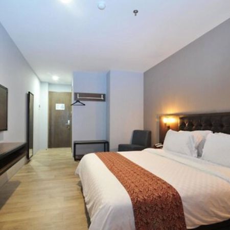 Grand Kangen Hotel Urip Sumoharjo Yogyakarta Esterno foto