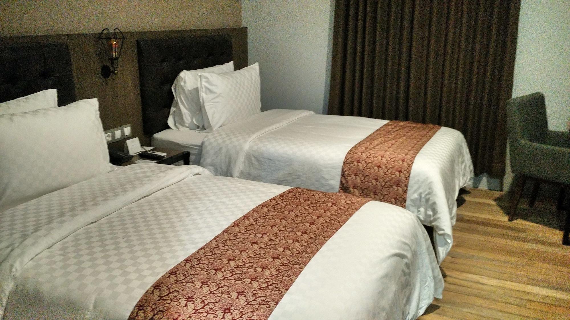 Grand Kangen Hotel Urip Sumoharjo Yogyakarta Esterno foto