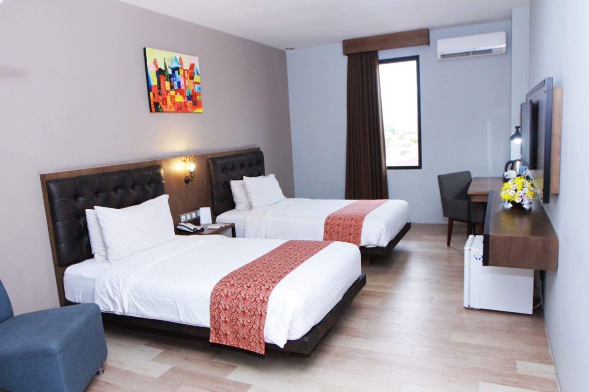 Grand Kangen Hotel Urip Sumoharjo Yogyakarta Esterno foto