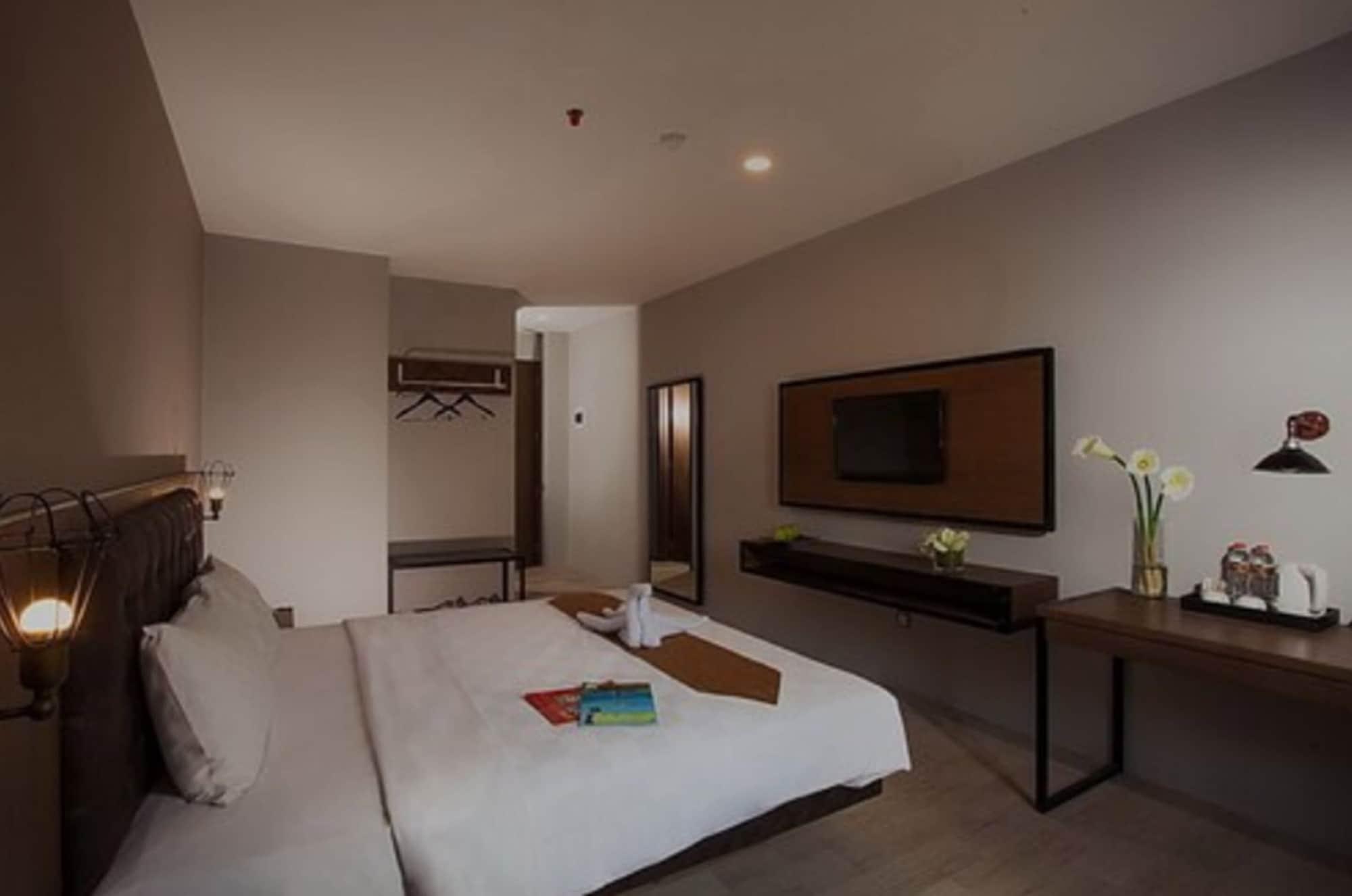 Grand Kangen Hotel Urip Sumoharjo Yogyakarta Esterno foto