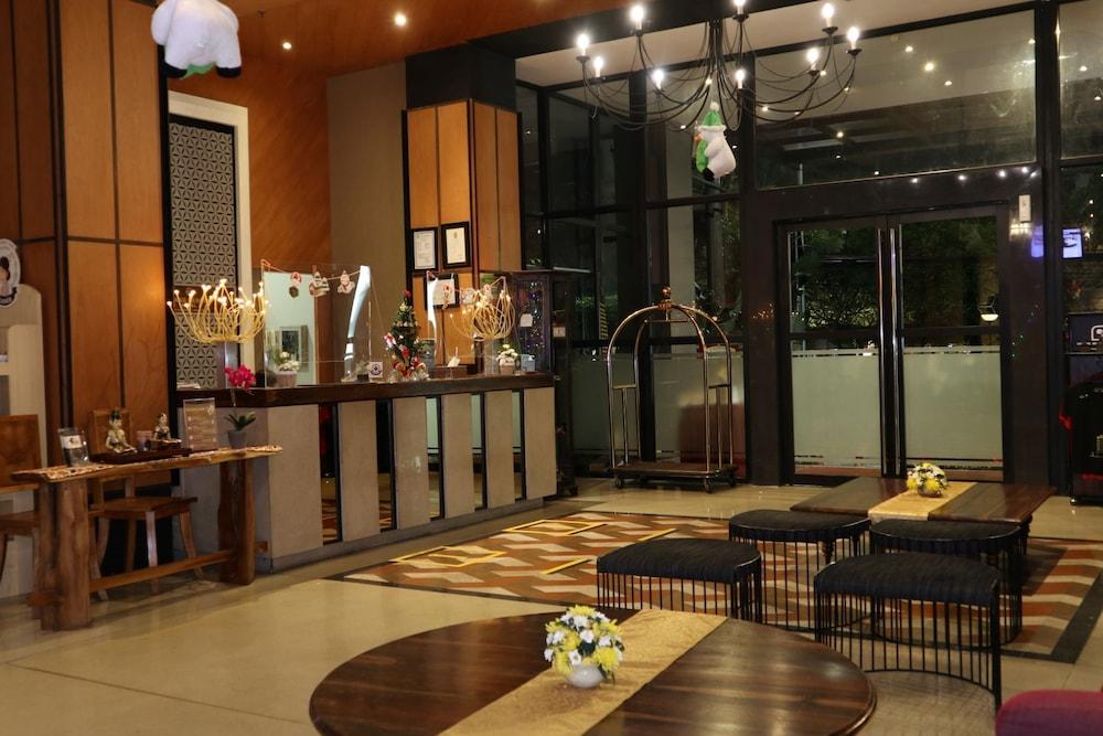Grand Kangen Hotel Urip Sumoharjo Yogyakarta Esterno foto