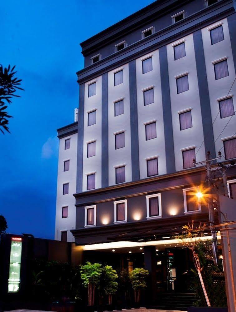 Grand Kangen Hotel Urip Sumoharjo Yogyakarta Esterno foto