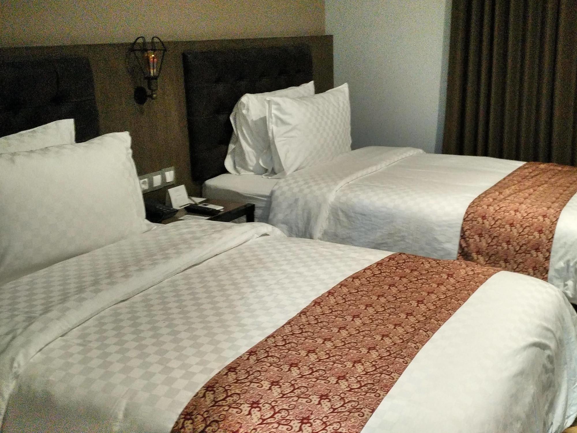 Grand Kangen Hotel Urip Sumoharjo Yogyakarta Esterno foto